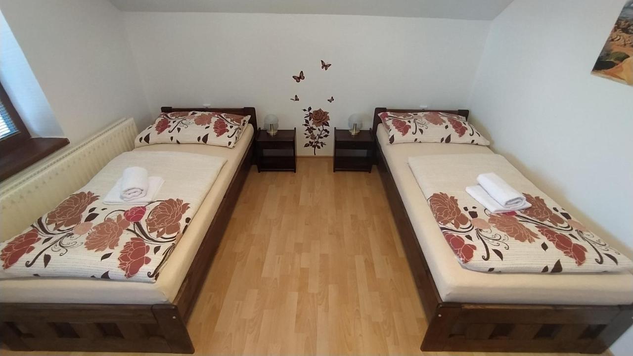 Apartman U Spycharu Bile Policany エクステリア 写真