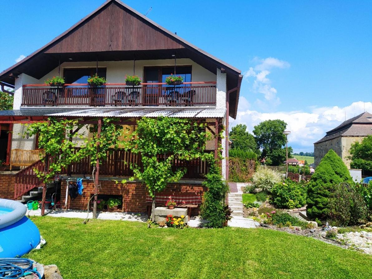 Apartman U Spycharu Bile Policany エクステリア 写真