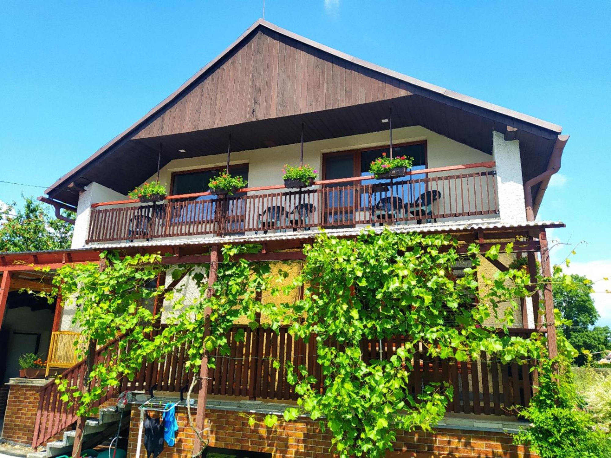 Apartman U Spycharu Bile Policany エクステリア 写真
